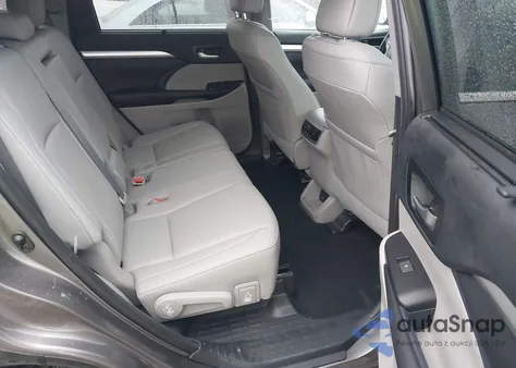 2019 Toyota Highlander Xle from USA, damaged, VIN 5TDJZRFH4KS563533
